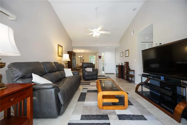 $305,000 | 214 Southampton Drive, Unit 327, Venice, FL 34293