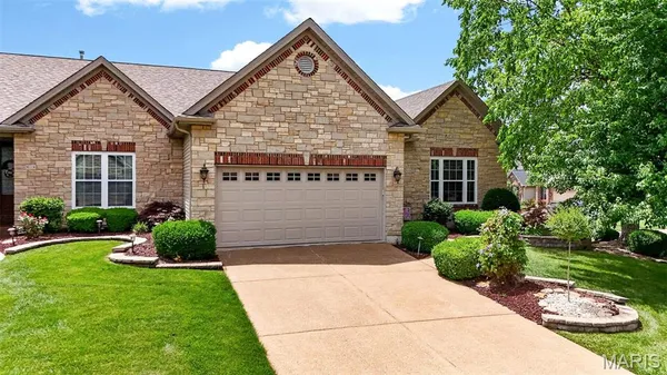 $435,000 | 906 Daffodil Ridge Drive, O'Fallon, MO 63366
