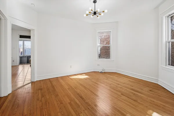 $1,800 | 1931 North Kostner Avenue, Unit 2, Chicago, IL 60639