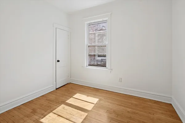 $1,800 | 1931 North Kostner Avenue, Unit 2, Chicago, IL 60639