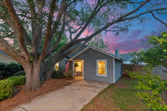 $674,900 | 1224 Decoy Court, Mount Pleasant, SC 29464