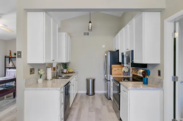 $674,900 | 1224 Decoy Court, Mount Pleasant, SC 29464