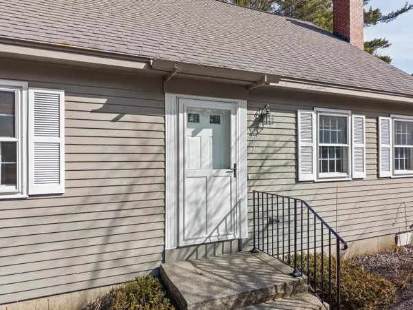 $489,000 | 165 Flintlock Village Road, Unit 1, Wells, ME 04090