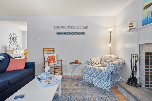 $489,000 | 165 Flintlock Village Road, Unit 1, Wells, ME 04090