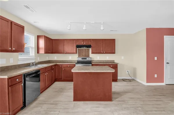 $351,000 | 4331 Wyoming Court, Thomasville, NC 27360