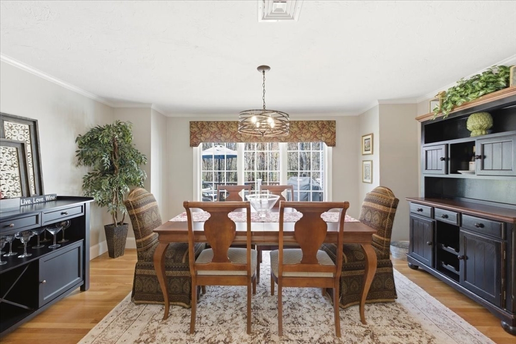 58 Cedar Street Walpole, MA 02081 - Photo 14 of 38