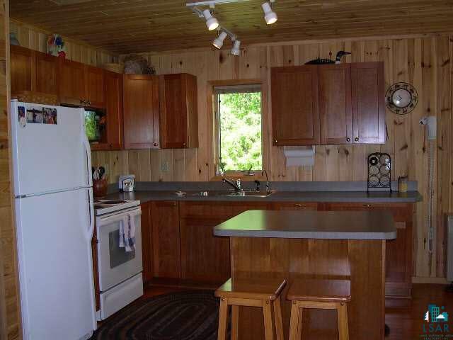 2082 West Frazer Bay Road Cook, MN 55723 - Photo 5 of 9