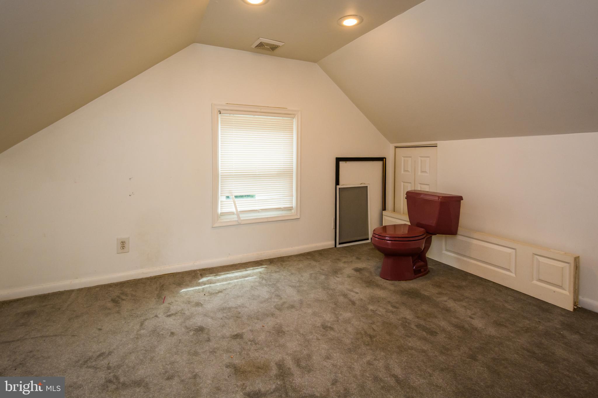 2609 Plainfield Road Dundalk, MD 21222 - Photo 20 of 34 Upstairs Bedroom