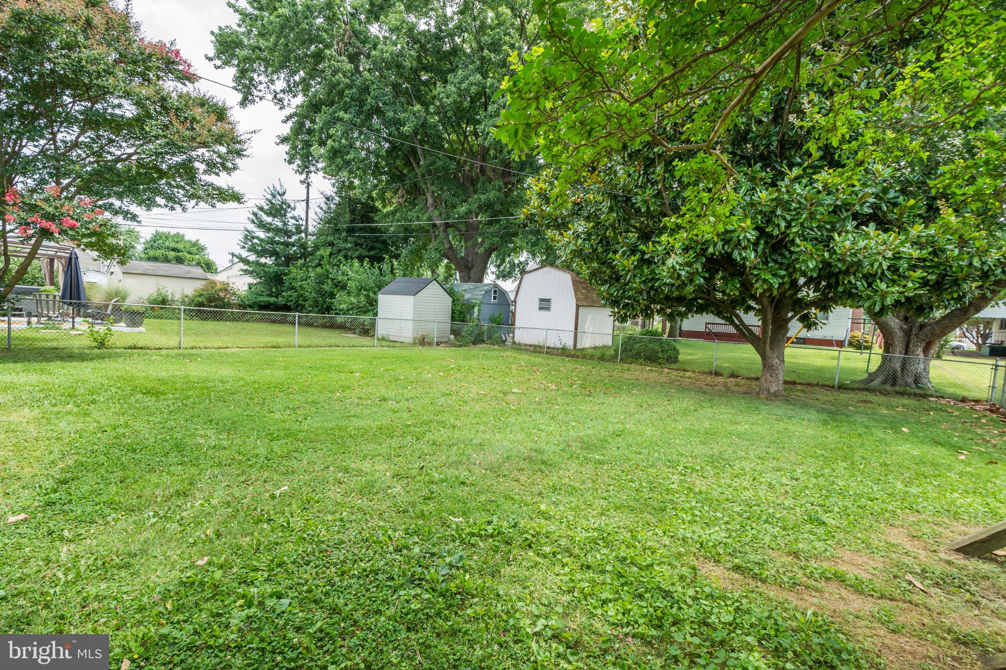 2609 Plainfield Road Dundalk, MD 21222 - Photo 33 of 34 Yard
