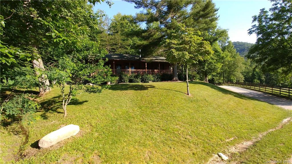 5501 Tessentee Road Franklin, NC 28734 - Photo 22 of 31 Gallery Image 22