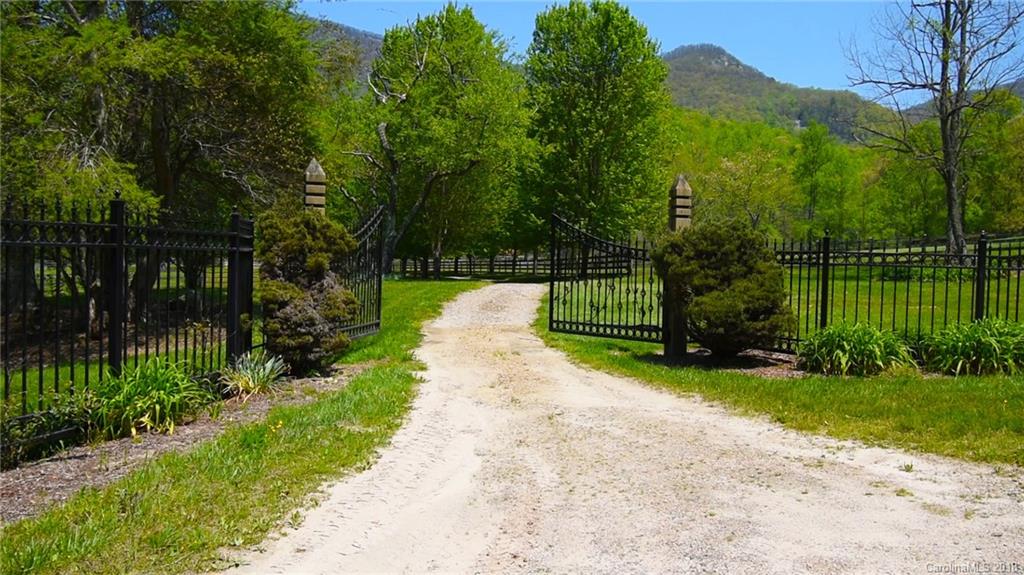 5501 Tessentee Road Franklin, NC 28734 - Photo 7 of 31 Gallery Image 7