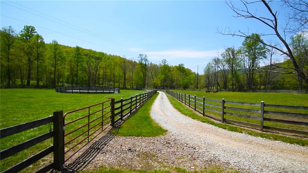 5501 Tessentee Road Franklin, NC 28734 - Photo 10 of 31 Gallery Image 10