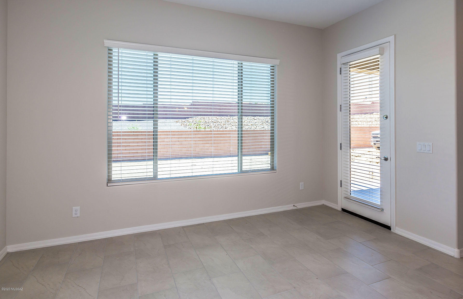 712 East Romsdalen Road Tucson, AZ 85755 - Photo 17 of 48