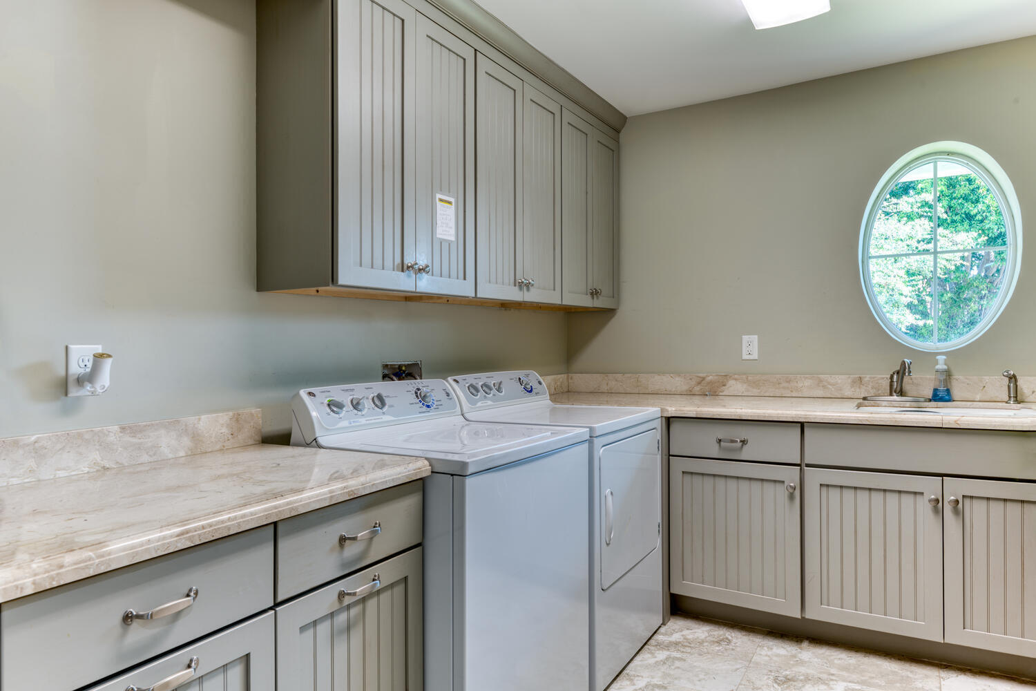 648 Riverside Road North Palm Beach, FL 33408 - Photo 26 of 63 LAUNDRY
