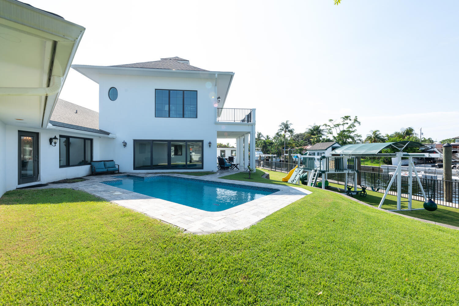 648 Riverside Road North Palm Beach, FL 33408 - Photo 27 of 63 POO/COVERED LANAI