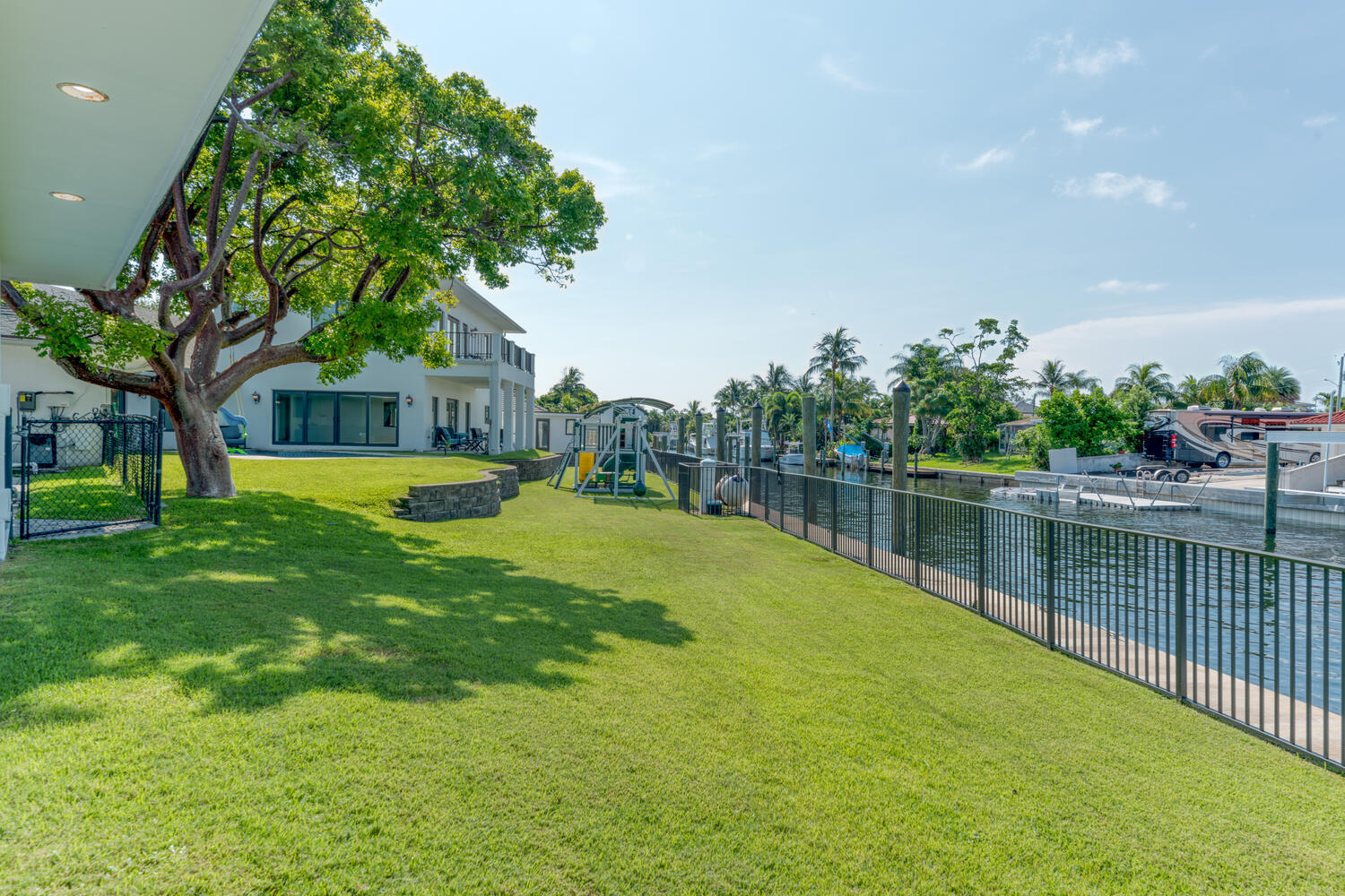 648 Riverside Road North Palm Beach, FL 33408 - Photo 29 of 63 BACKYARD