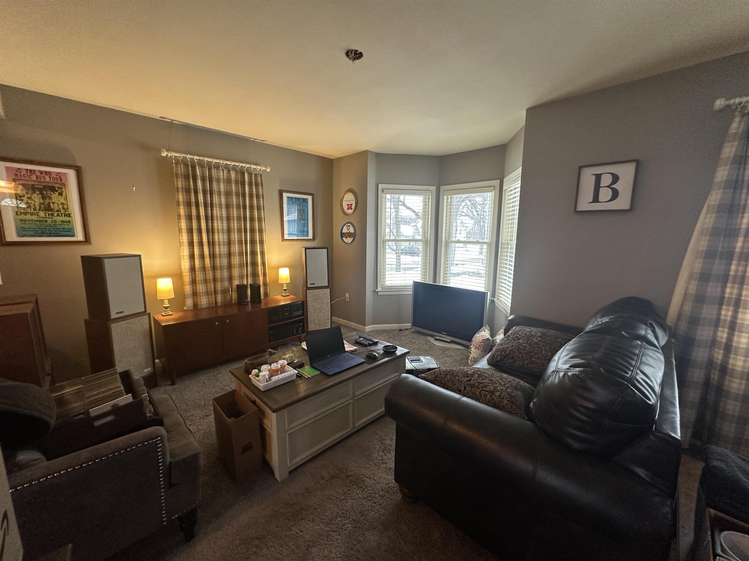 328 Vernon Avenue Beloit, WI 53511 - Photo 17 of 39