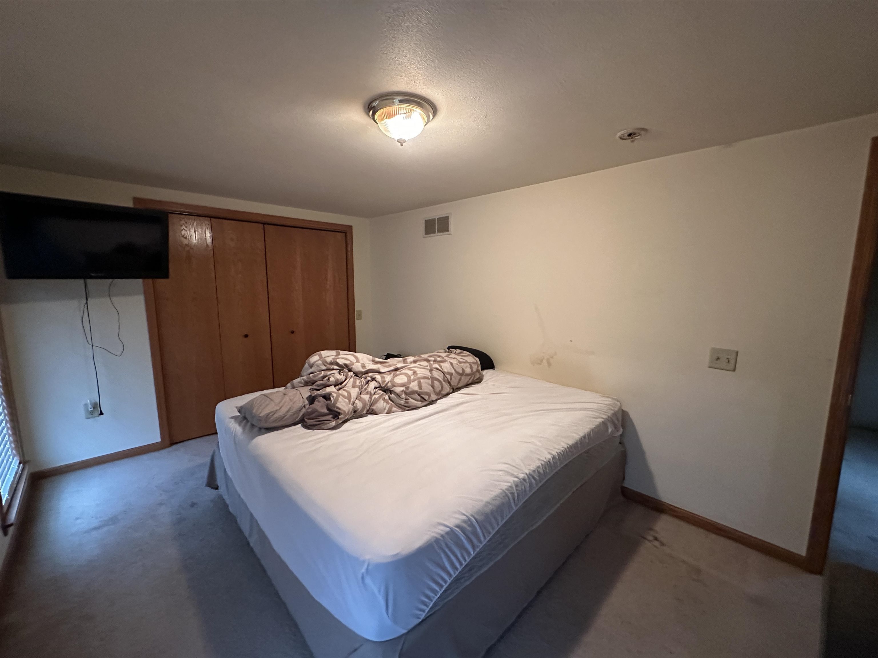 328 Vernon Avenue Beloit, WI 53511 - Photo 26 of 39