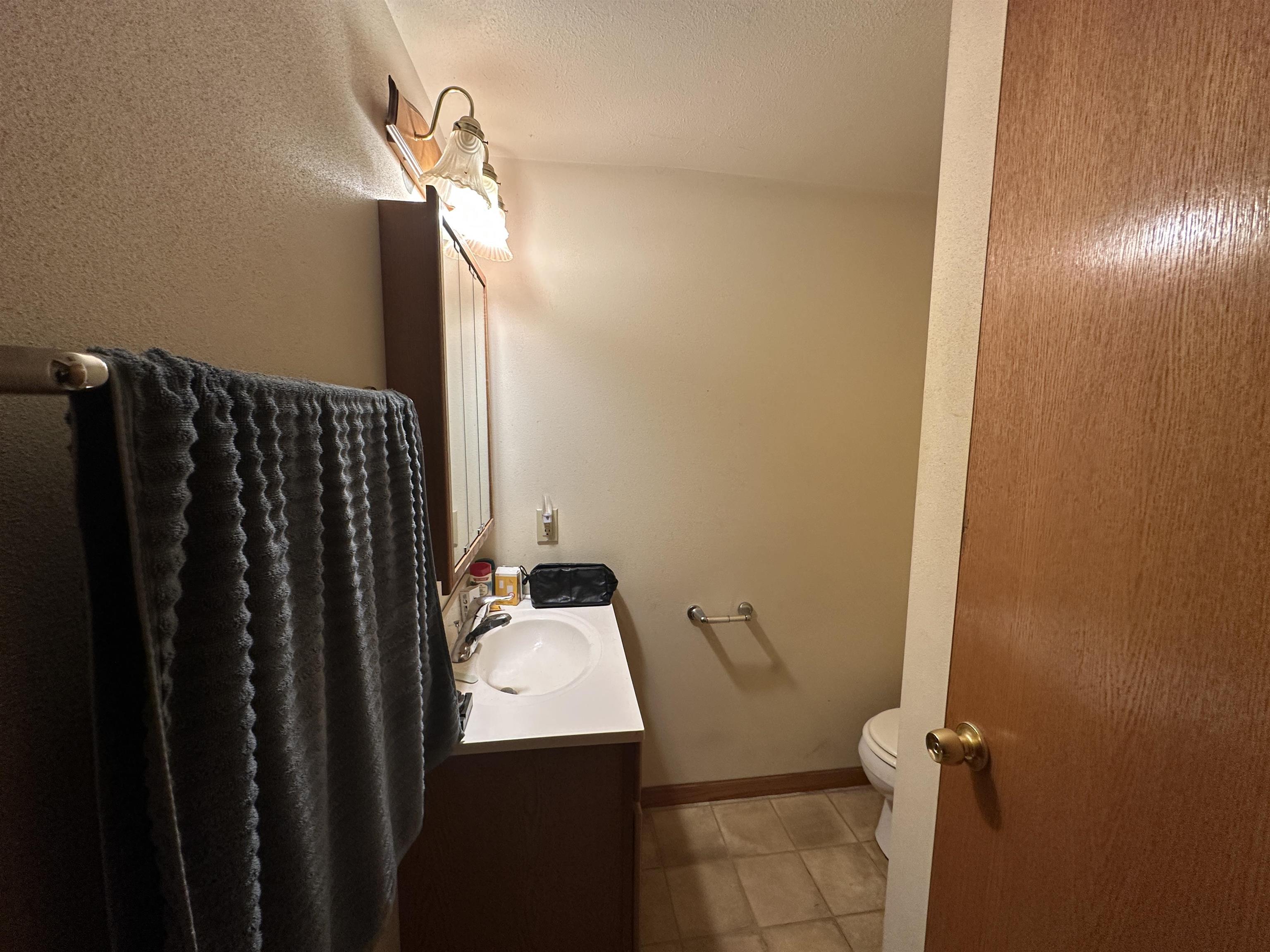 328 Vernon Avenue Beloit, WI 53511 - Photo 30 of 39