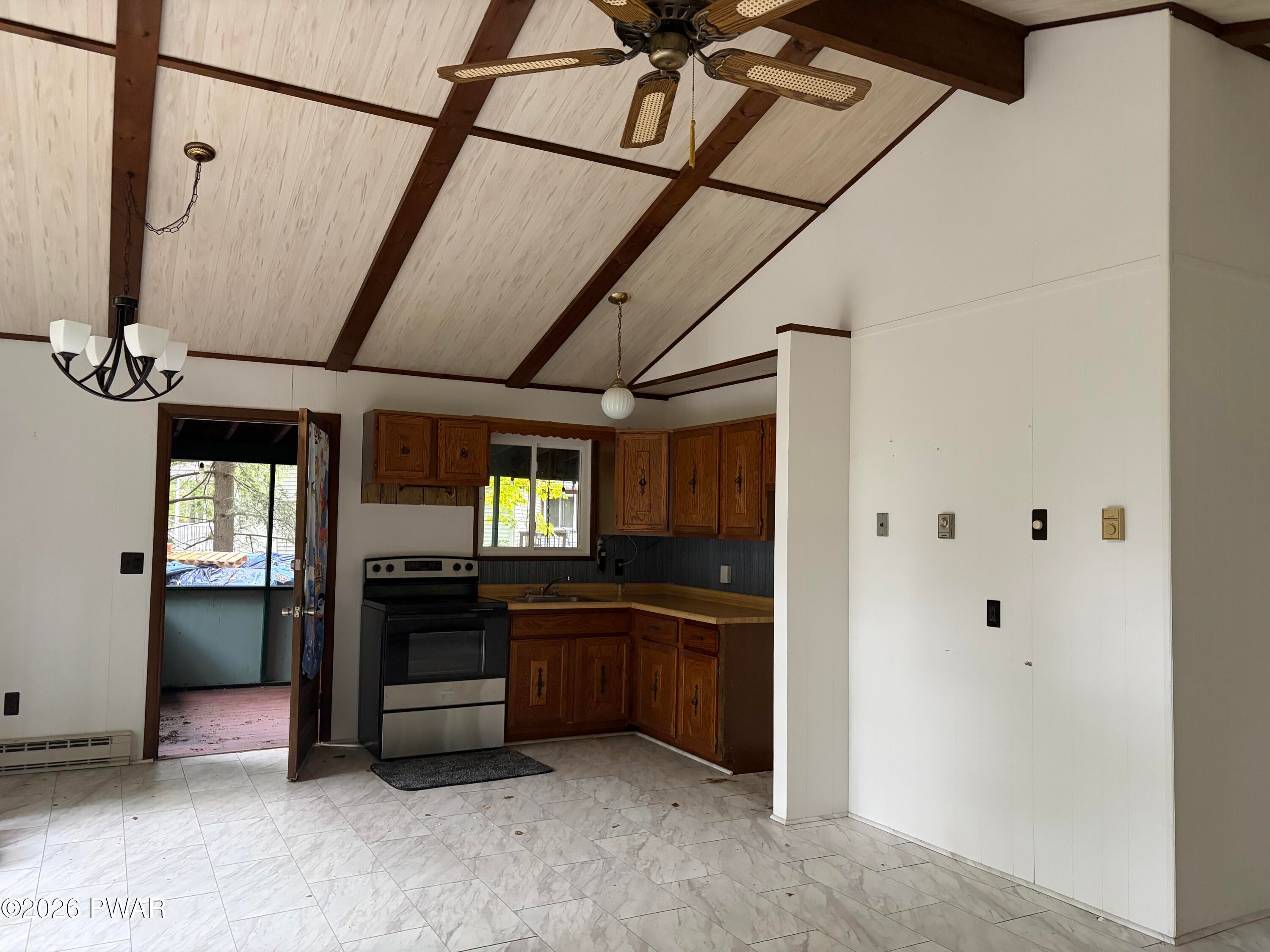 125 Rodeo Drive Hawley, PA 18428 - Photo 3 of 7 Gallery Image 3