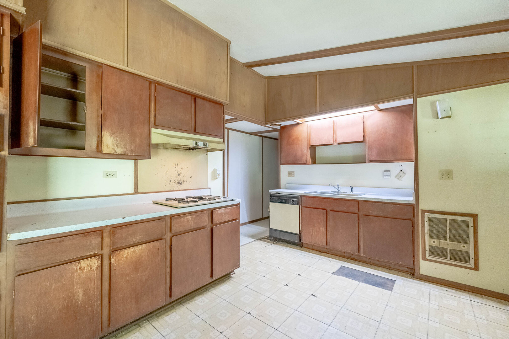 21364 Burr Oak Road Harvard, IL 60033 - Photo 7 of 17