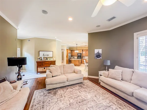 $5,400 | 38 East Thymewood Place, The Woodlands, TX 77382