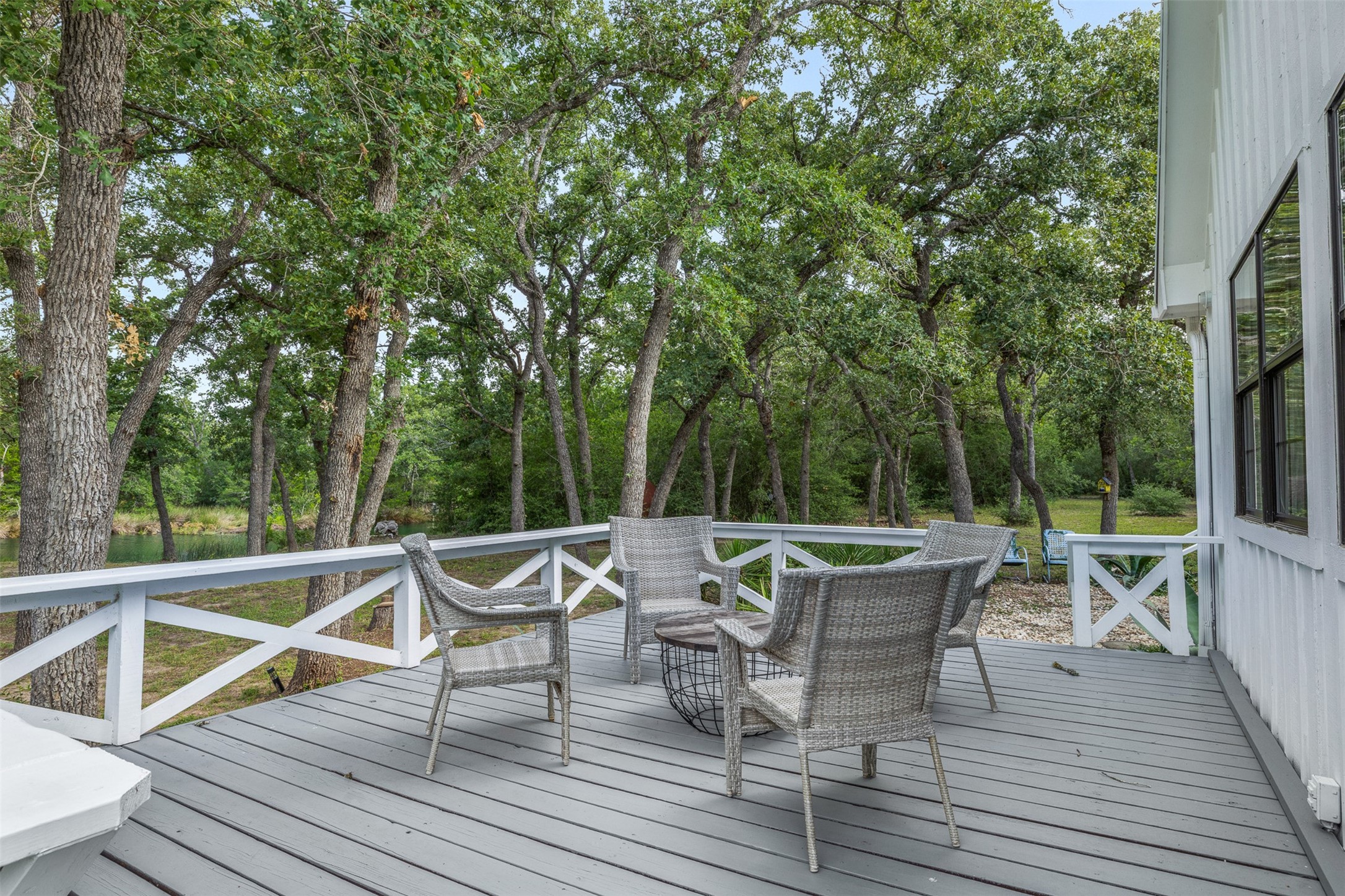 6811 Mockingbird Road Flatonia, TX 78941 - Photo 4 of 44 Lovely outdoor spaces