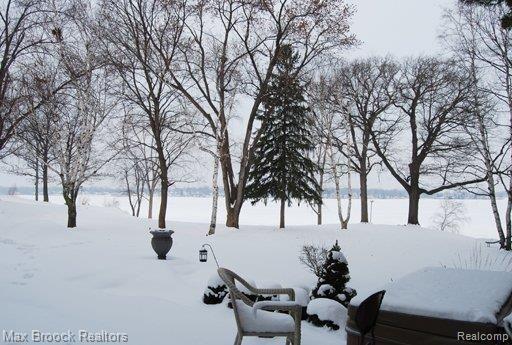 4470 Dow Ridge Road West Bloomfield, MI 48324 - Photo 16 of 17 winter lake views