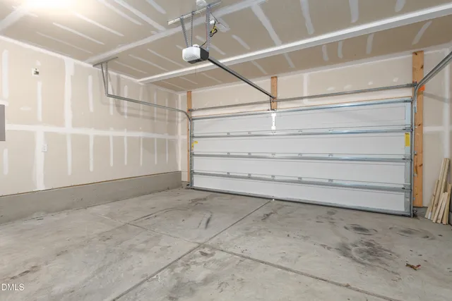 $2,150 | 3133 Montlawn Place, Durham, NC 27703