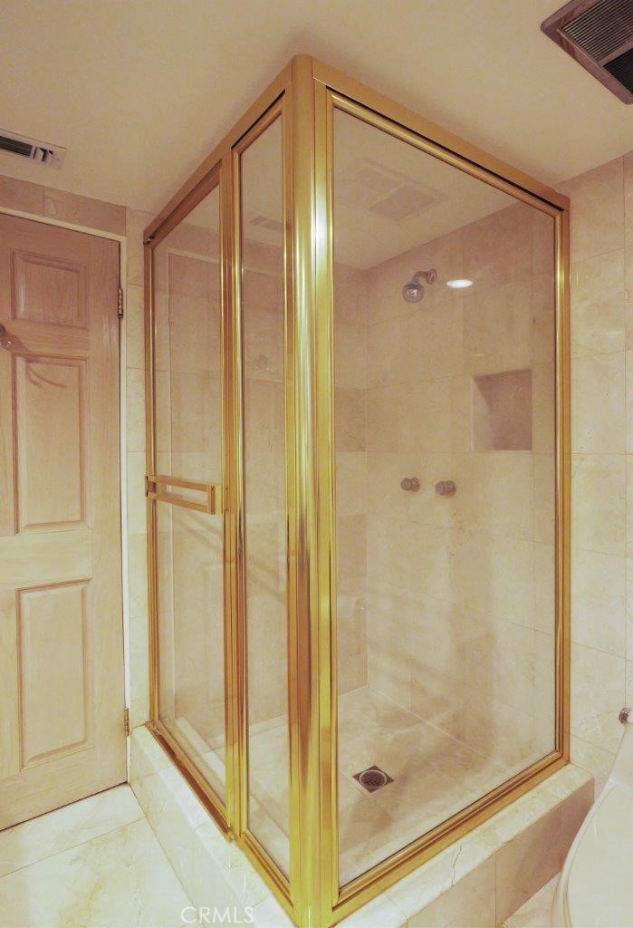 14 Georgeff Road Rolling Hills, CA 90274 - Photo 32 of 71 Primary Bathroom