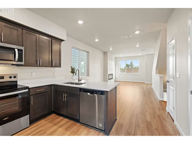 $425,000 | 4124 East Labish Lane, Newberg, OR 97132