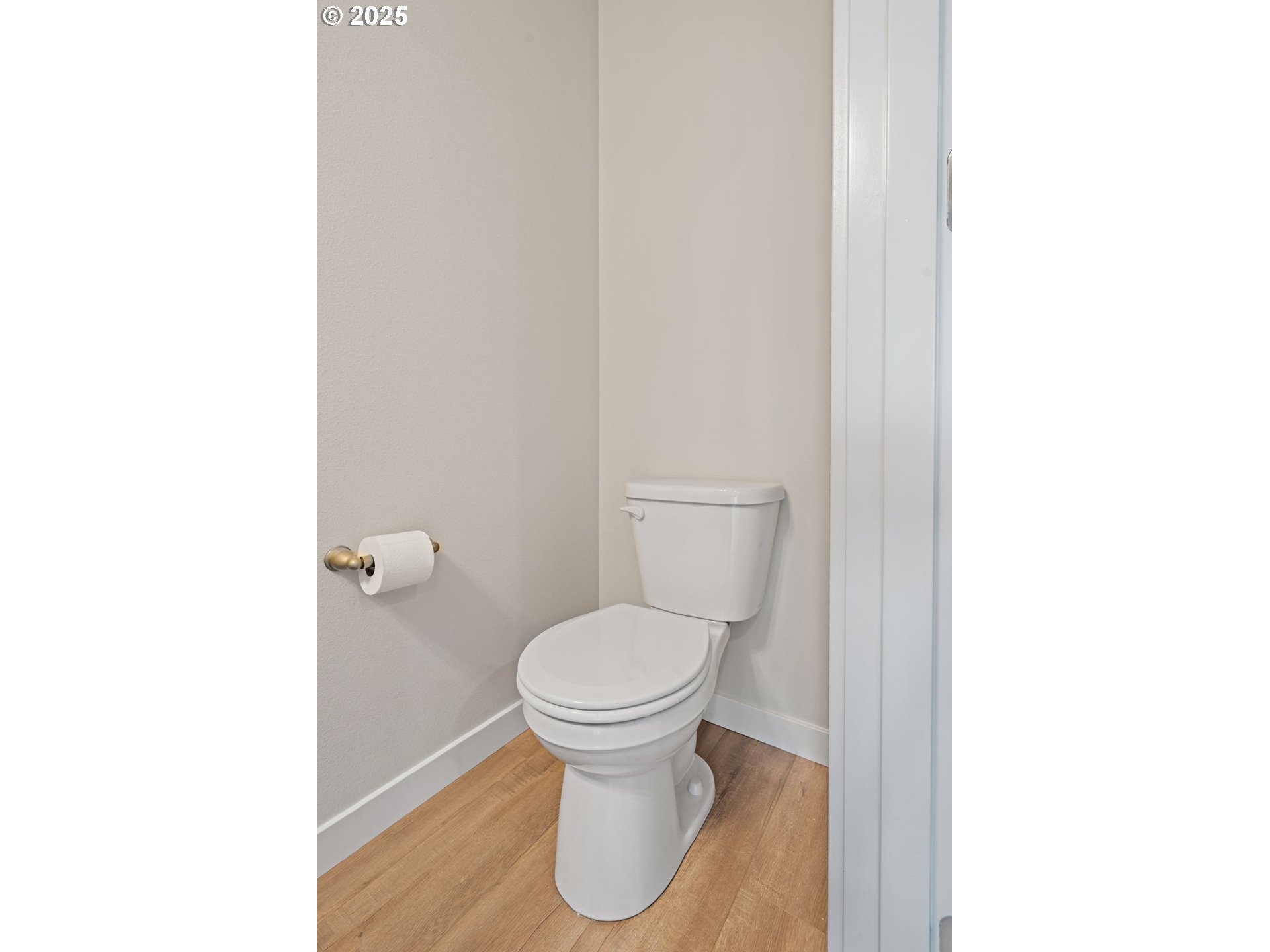 4124 East Labish Lane Newberg, OR 97132 - Photo 13 of 31 Bathroom