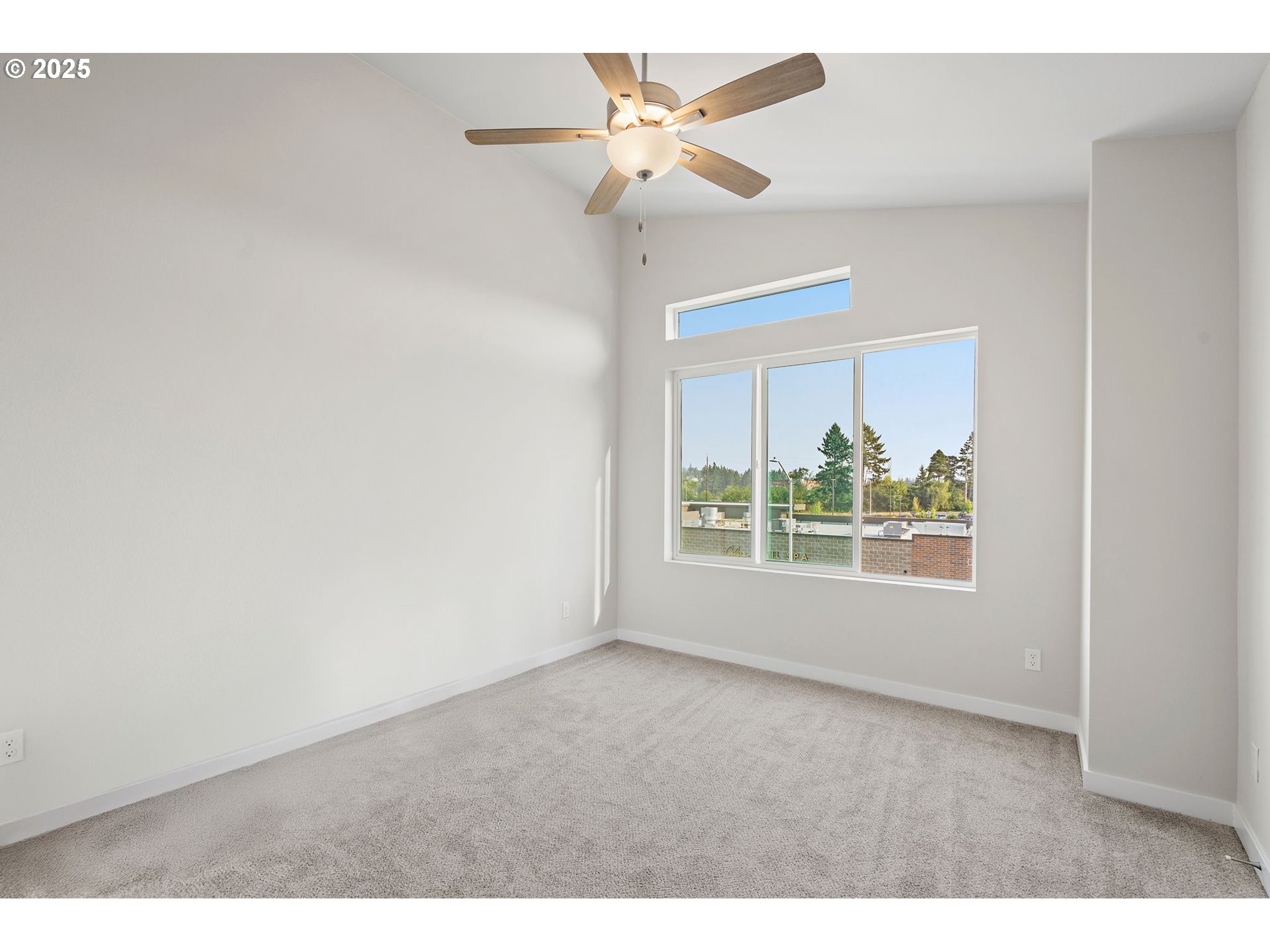 4124 East Labish Lane Newberg, OR 97132 - Photo 18 of 31 Bedroom, Primary