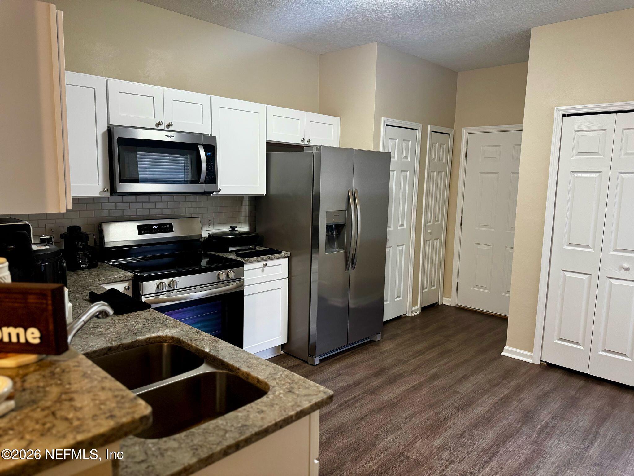 7946 Melvin Road Jacksonville, FL 32210 - Photo 4 of 11 9