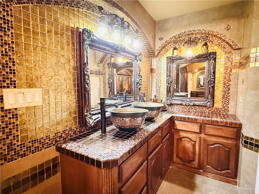 8607 Martin Morales Road Weslaco, TX 78599 - Photo 17 of 25