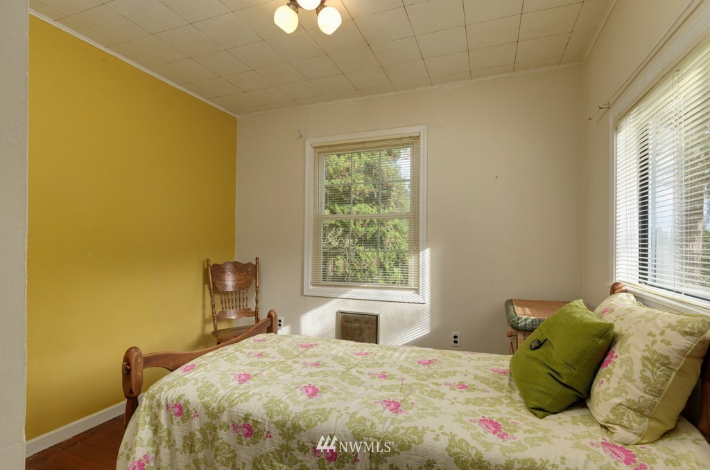 8591 Northeast Eglon Road Kingston, WA 98346 - Photo 11 of 21 Gallery Image 11