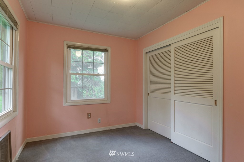 8591 Northeast Eglon Road Kingston, WA 98346 - Photo 12 of 21 Gallery Image 12