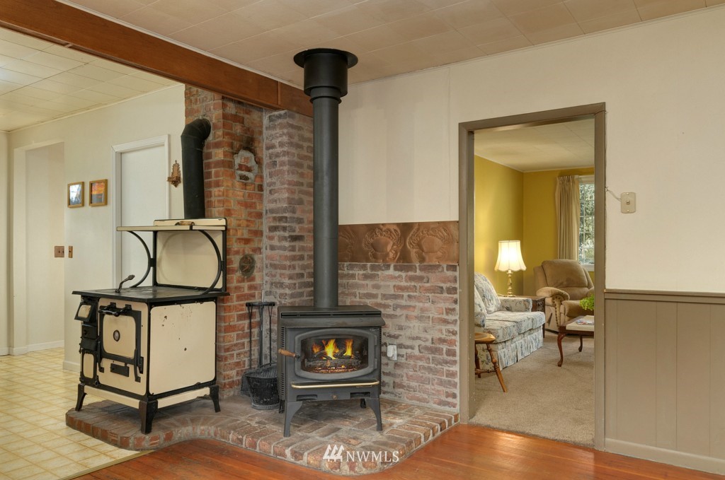 8591 Northeast Eglon Road Kingston, WA 98346 - Photo 9 of 21 Gallery Image 9