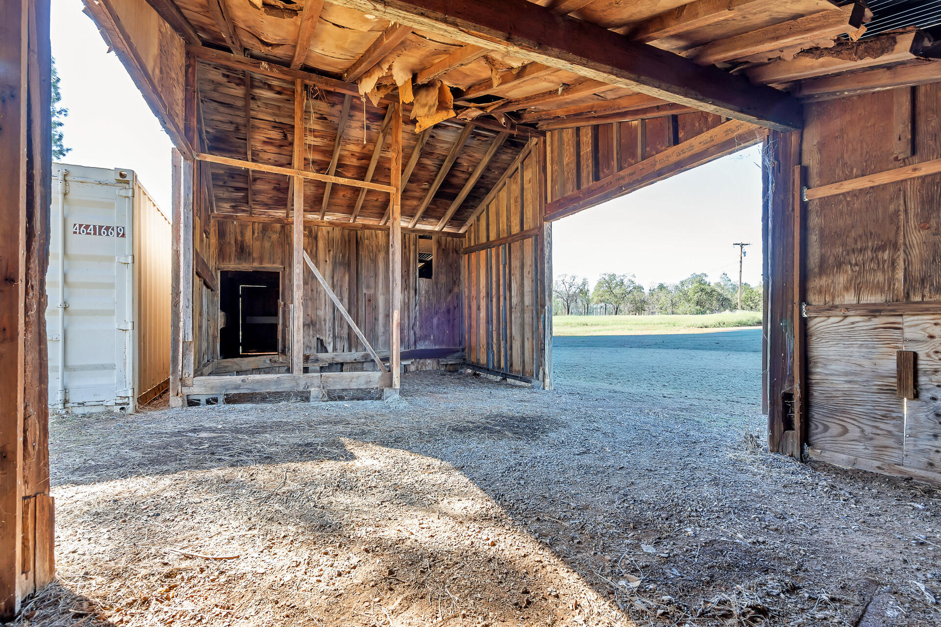 15557 Cloverdale Road Anderson, CA 96007 - Photo 32 of 37 15557CloverdaleRoad-10