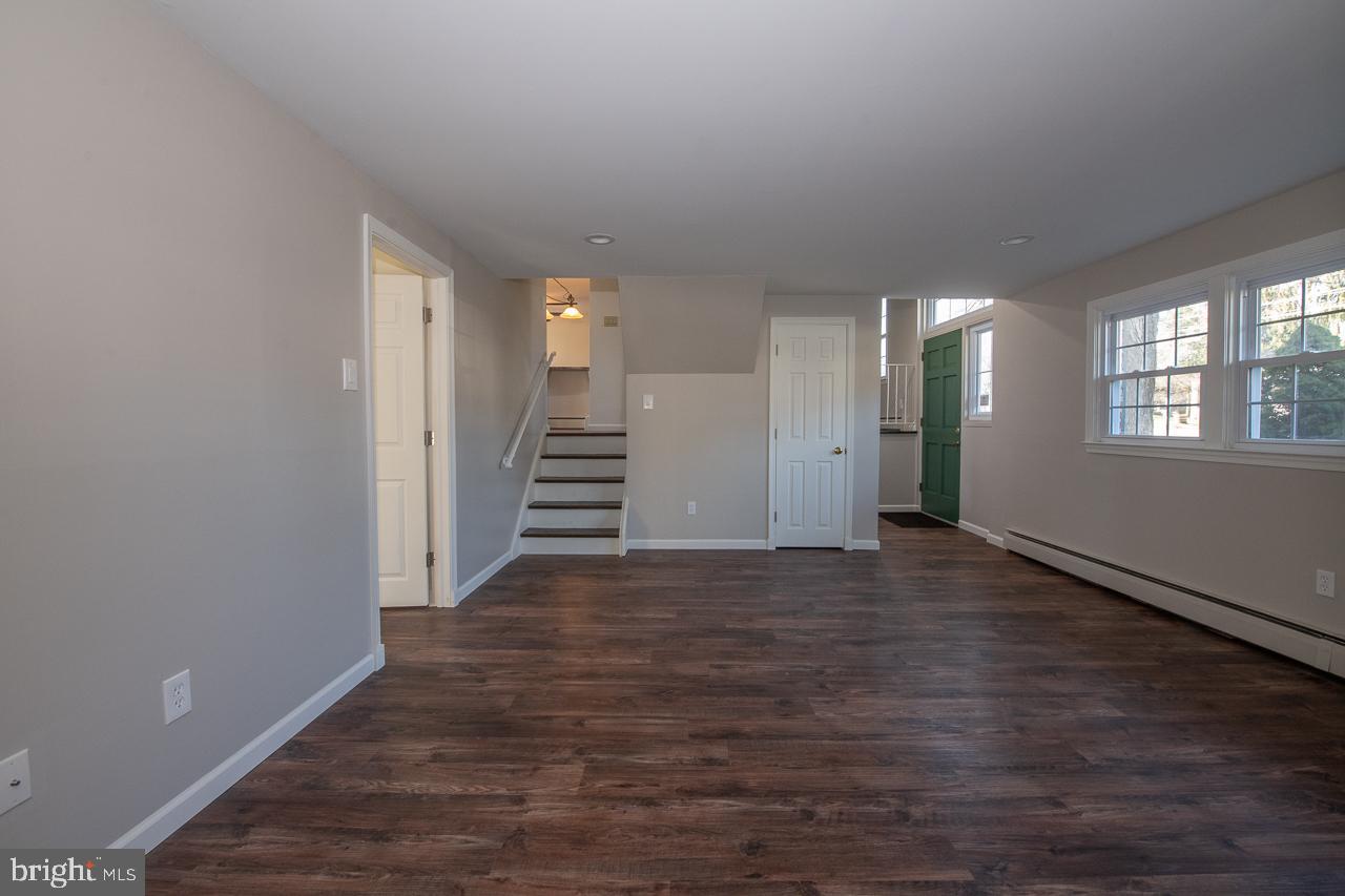 6 Pine Road Malvern, PA 19355 - Photo 21 of 33 Family Room
