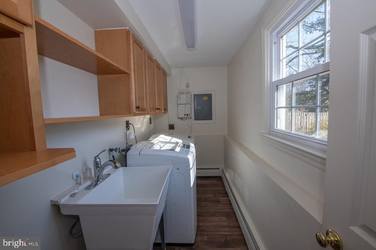 6 Pine Road Malvern, PA 19355 - Photo 26 of 33 Laundry room on lower level off mud room