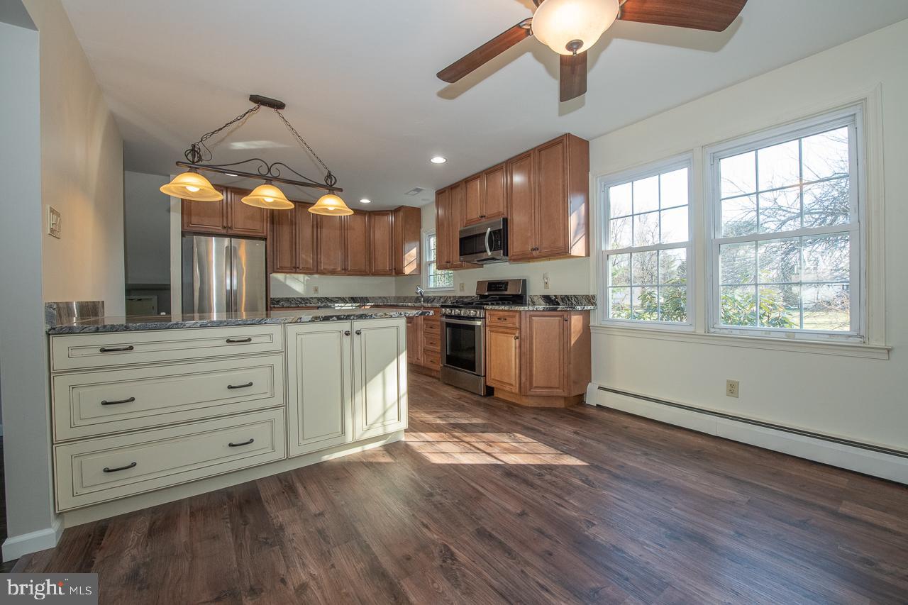 6 Pine Road Malvern, PA 19355 - Photo 9 of 33 Your Kitchen