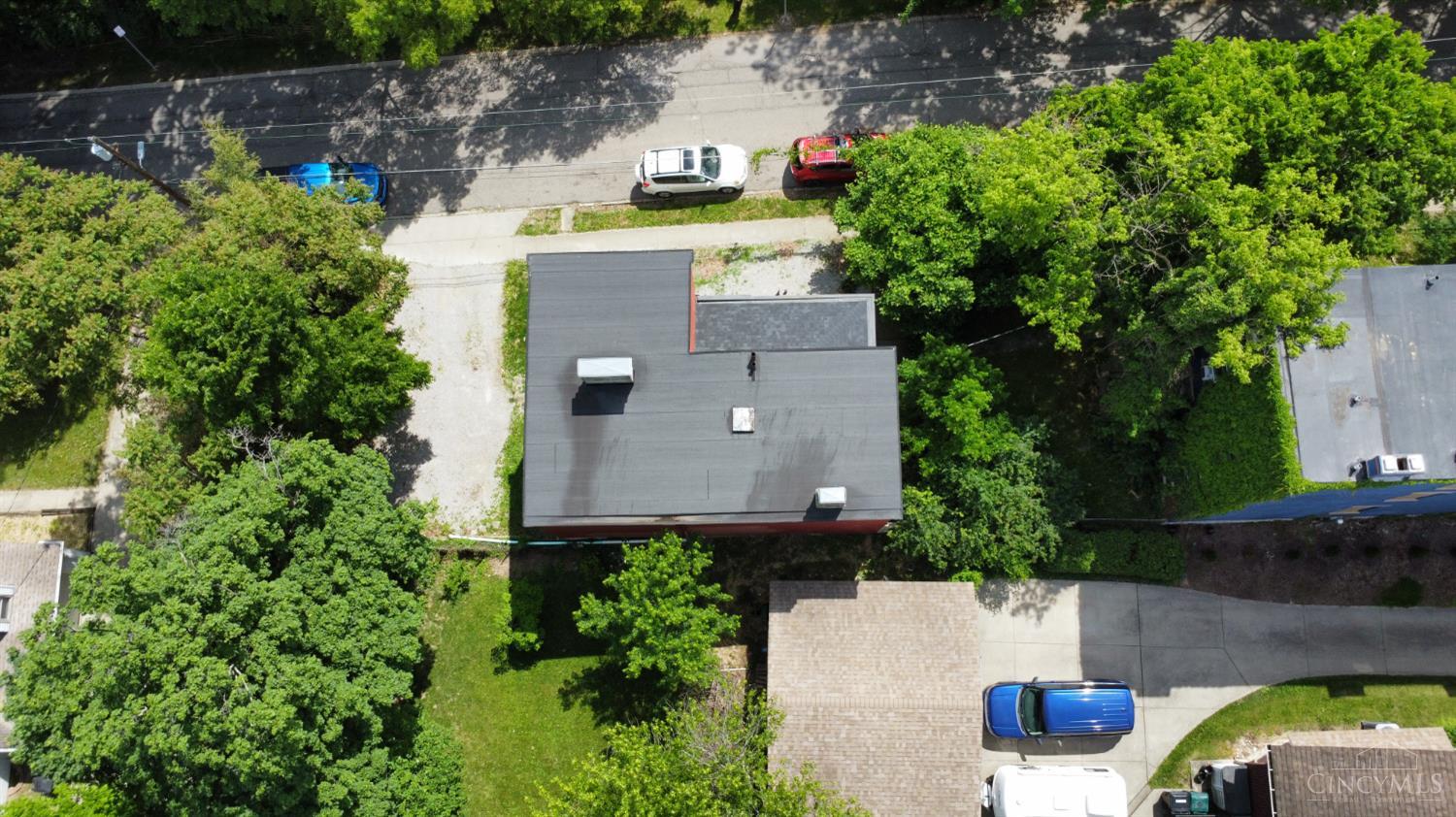 3011 Riddle View Lane Cincinnati, OH 45220 - Photo 14 of 15