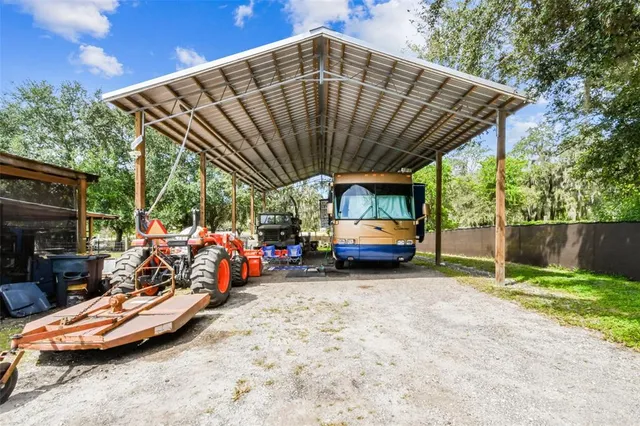 $975,000 | 15019 Carlton Lake Road, Wimauma, FL 33598