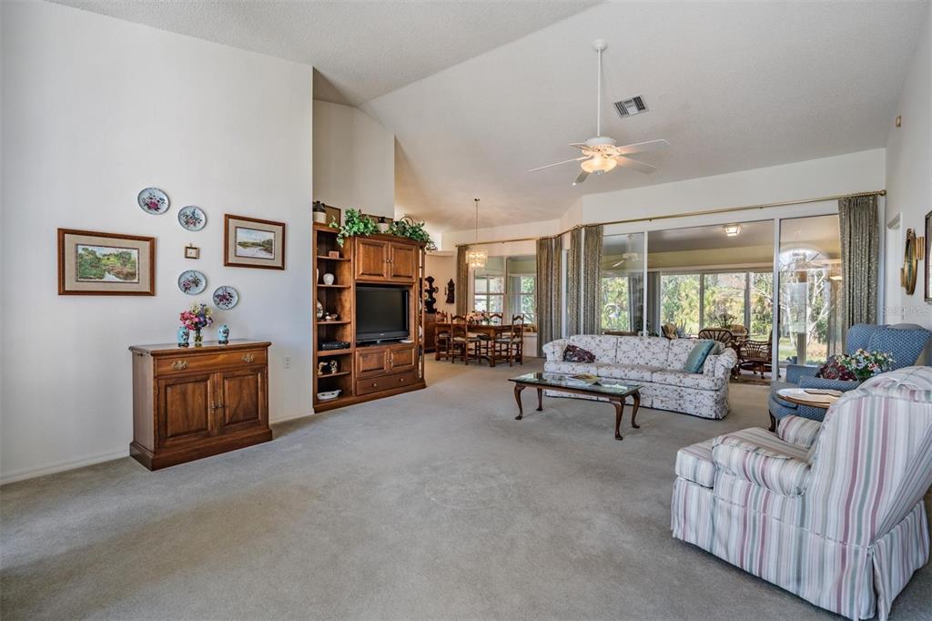 9525 Springmeadow Drive New Port Richey, FL 34655 - Photo 10 of 46 Gallery Image 10