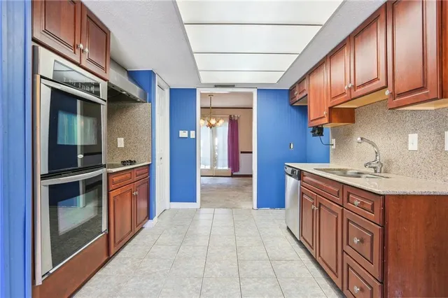 $329,900 | 7 Yosemite Street, Kenner, LA 70065