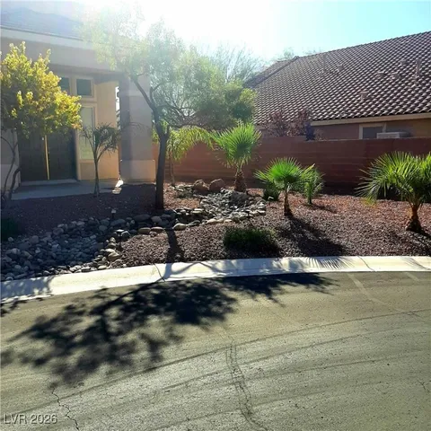 $810,000 | 6975 Docile Daybreak Court, Las Vegas, NV 89156