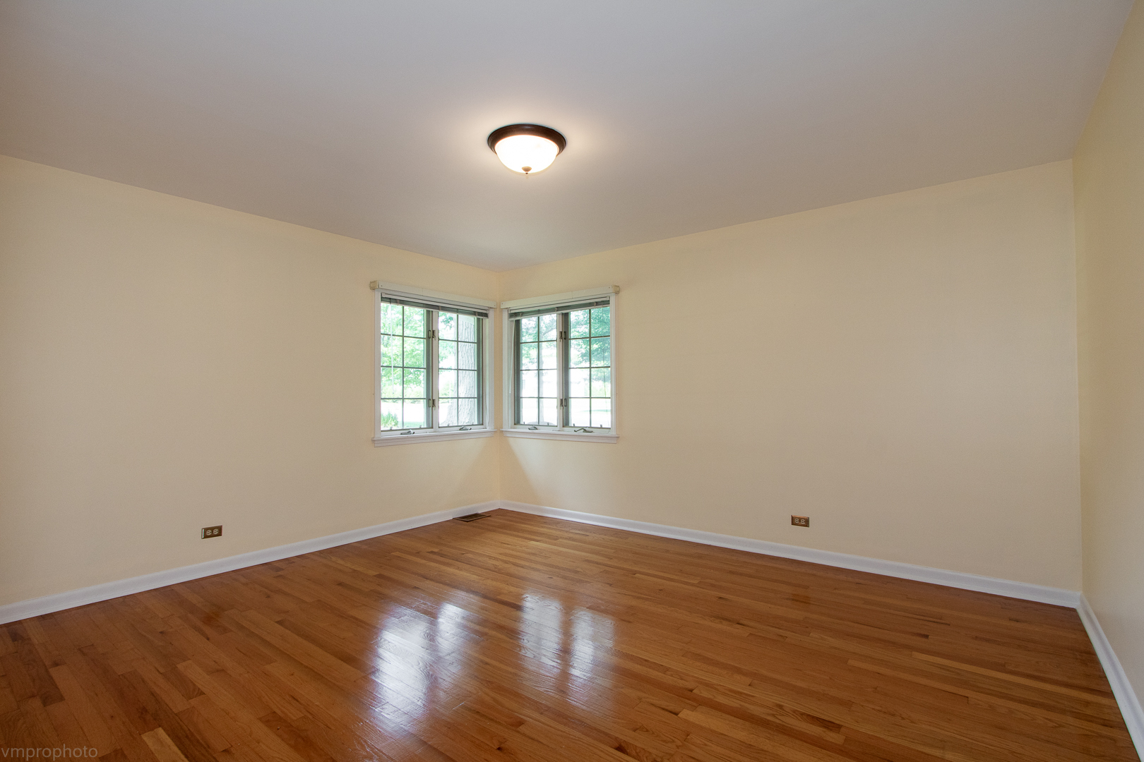 1794 Berkeley Road Highland Park, IL 60035 - Photo 10 of 17