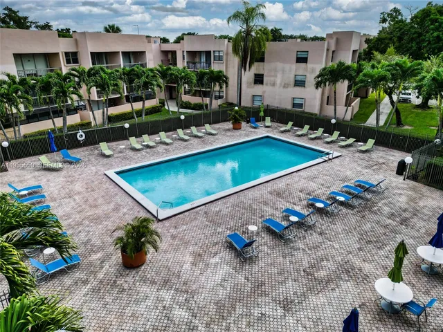 $1,950 | 10425 Southwest 112th Avenue, Unit 103, Miami, FL 33176
