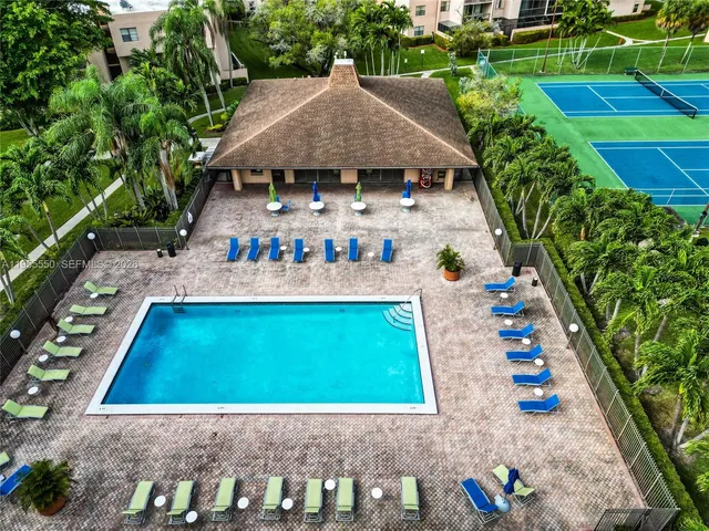 $1,950 | 10425 Southwest 112th Avenue, Unit 103, Miami, FL 33176